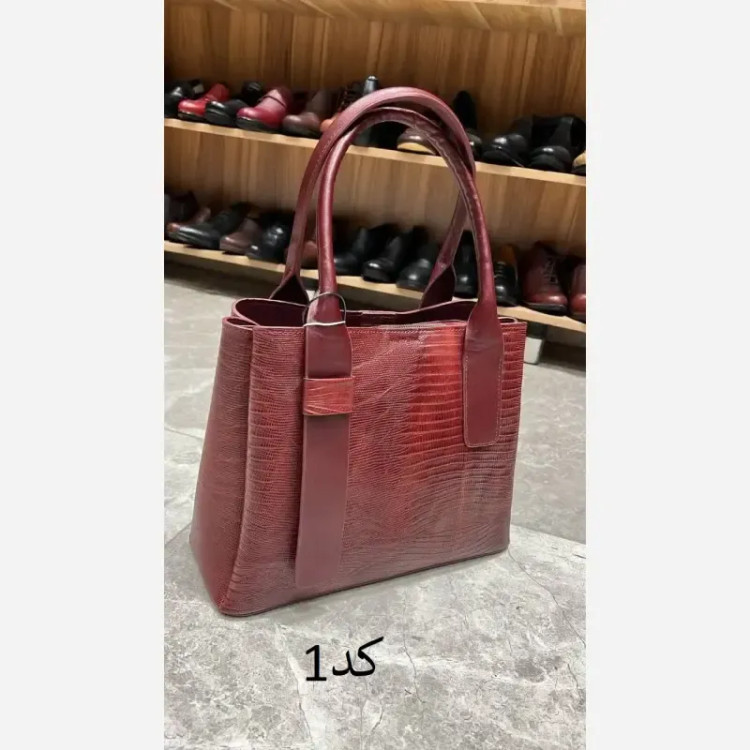 کیف آلاله چرم طبیعی گاوی ابعاد 30 در 23 سانتی متر
