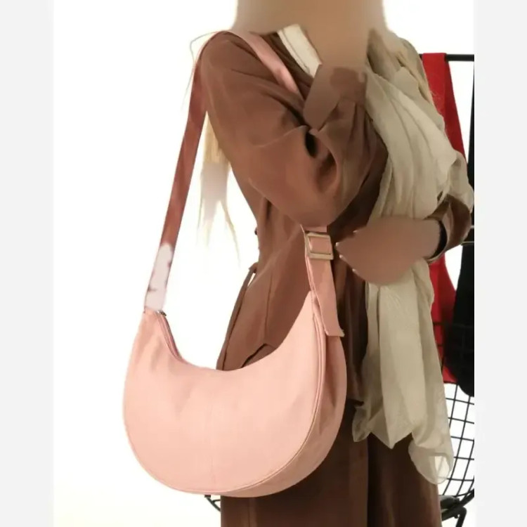 کیف کراس بادی لیزو رنگبندی متنوع سایز 27 در 38