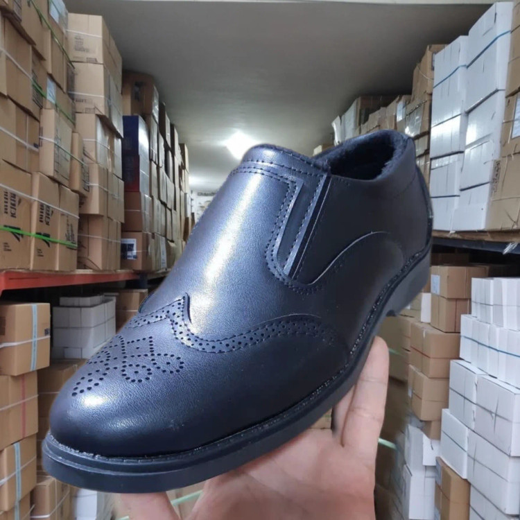 کفش مردانه مدل هشترک کشی چرم مصنوعی مشکی راحتی اسلیپ آن