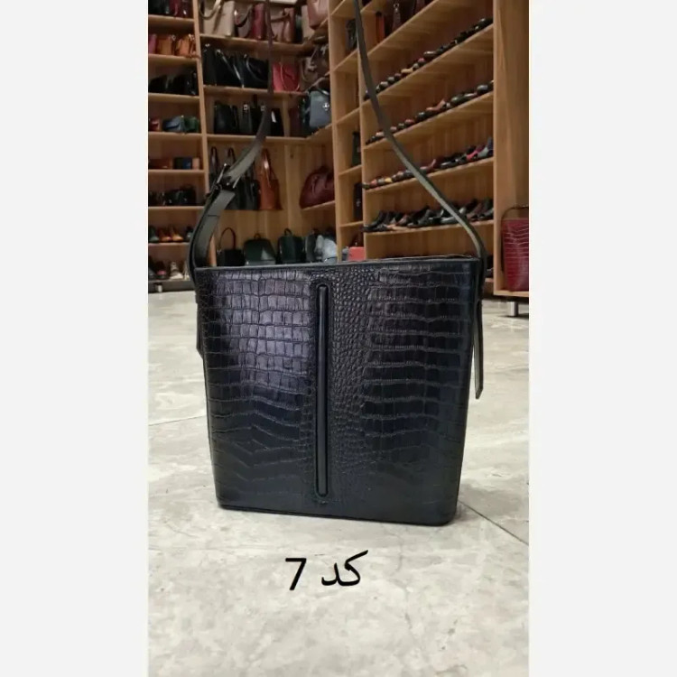 کیف زنانه چرم طبیعی گاوی تبریز مدل آناهیتا